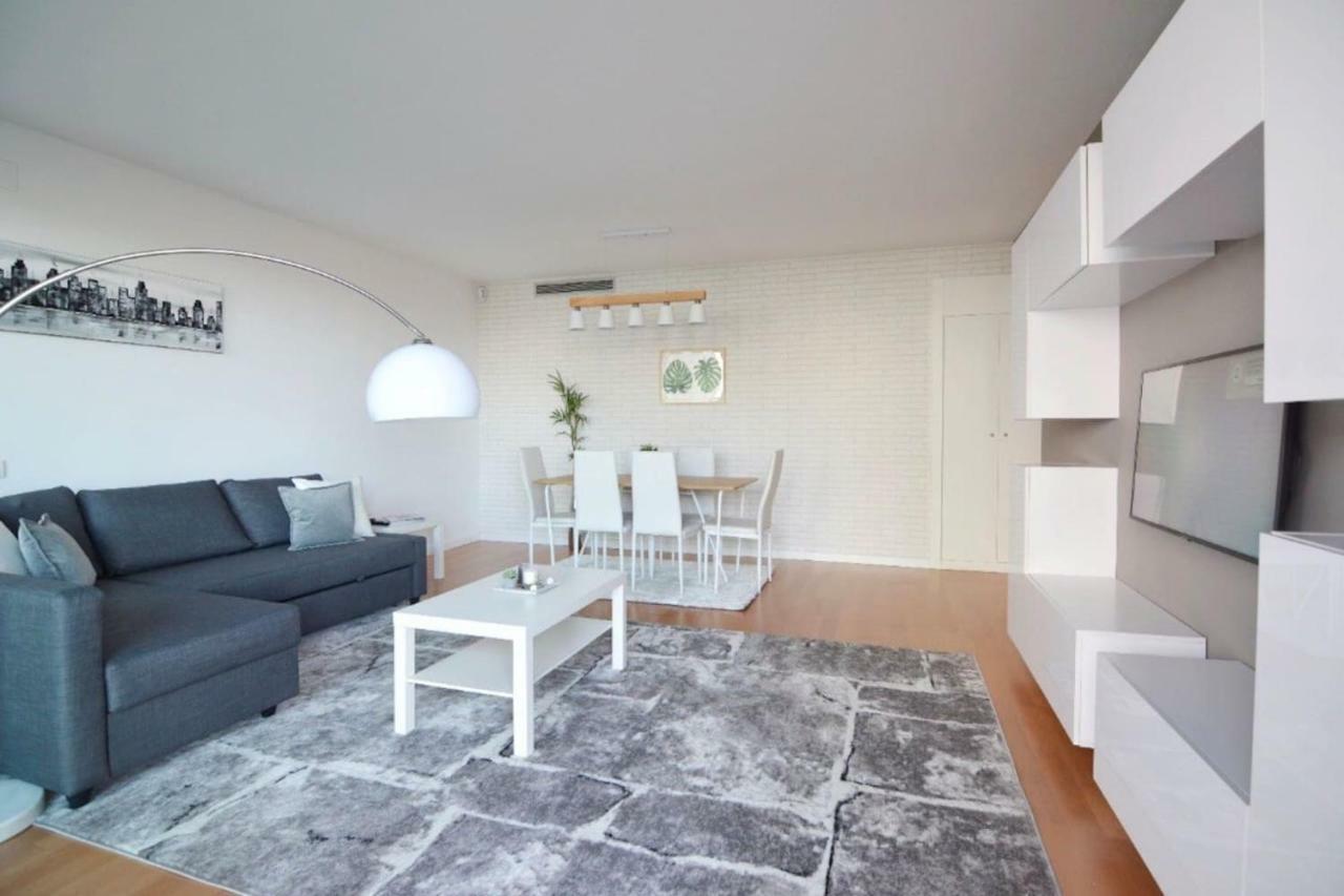 Lodging Apartments Forum 25 - Barcelona Forum Apartment سان أدريان دي بيزوس المظهر الخارجي الصورة