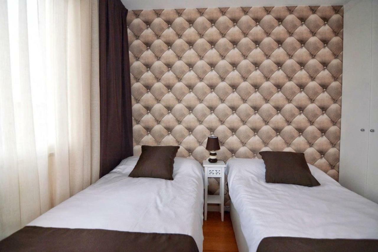 Lodging Apartments Forum 25 - Barcelona Forum Apartment سان أدريان دي بيزوس المظهر الخارجي الصورة